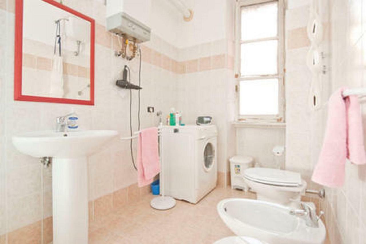 Alloggio Turistico P.Lodi Apartment Рим Екстериор снимка