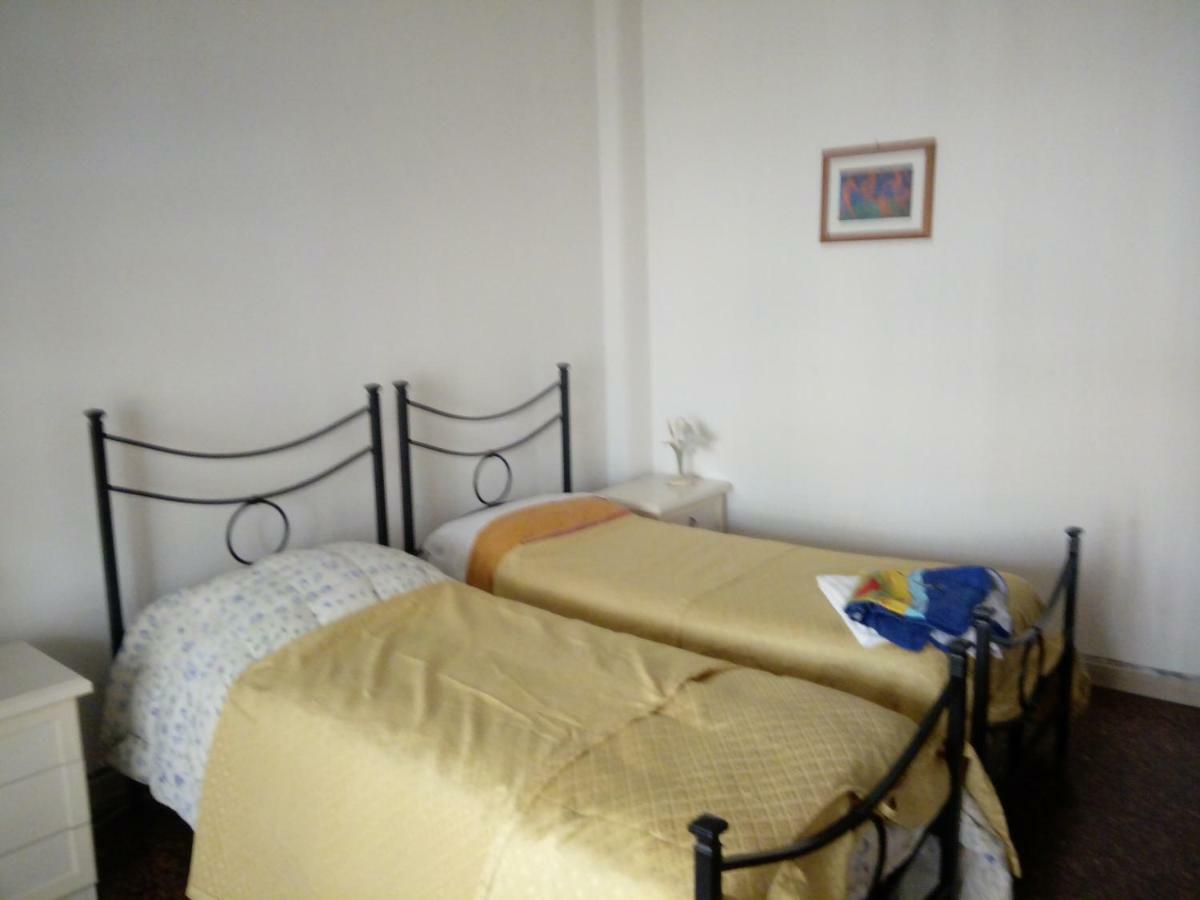 Alloggio Turistico P.Lodi Apartment Рим Екстериор снимка